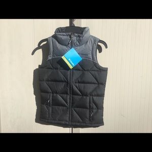 Columbia Boys’ Two Tone Destroyer Down Vest NWT